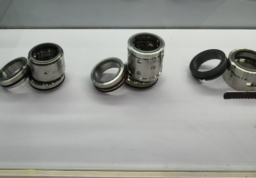 雙端面機械密封